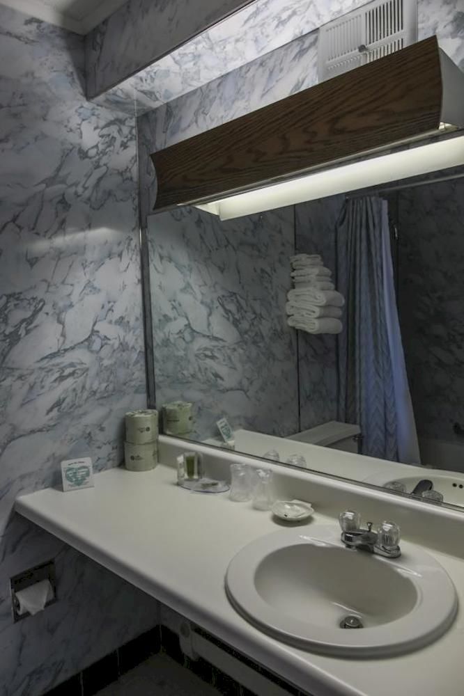 The Vista Motel Gloucester Bagian luar foto